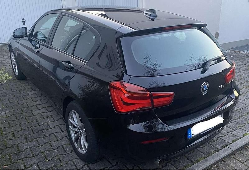 Gebraucht BMW 116 Advantage 116 PS (85 kW) 2017 Schwarz Kleinwagen