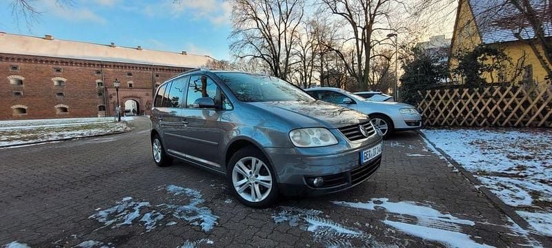 Grau Gebraucht 2005 VW Touran Van / Kleinbus | 1.500 € (Superpreis) - Bild 1/4