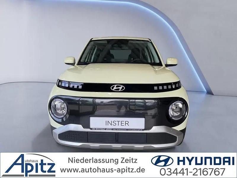 Neu Hyundai Inster Select 71 kW (97 PS) 2025 Gelb Kleinwagen