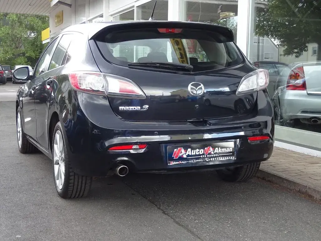 Gebraucht Mazda 3 90th Anniversary 105 PS (77 kW) 2010 Schwarz Limousine
