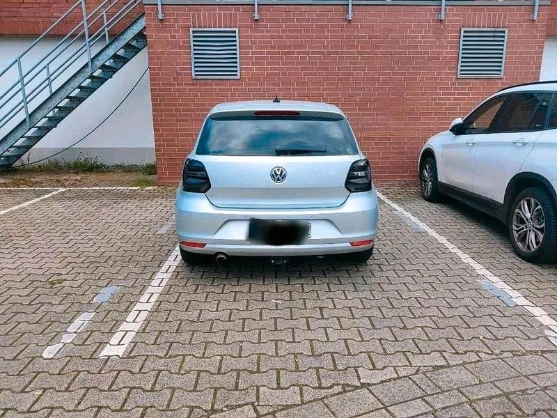 Gebraucht VW Polo 90 PS (66 kW) 2017 Grau Limousine