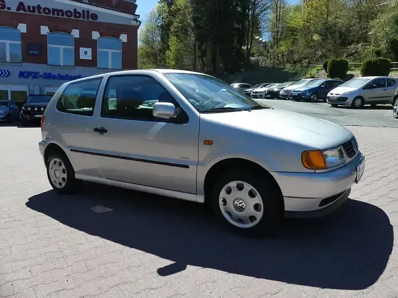 Second-hand VW Polo 60 CP (44 kW) 1999 Argintiu Hatchback