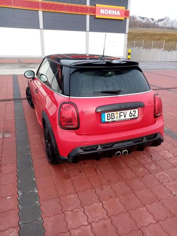 Gebraucht Mini John Cooper Works 178 PS (130 kW) 2022 Rot Kleinwagen
