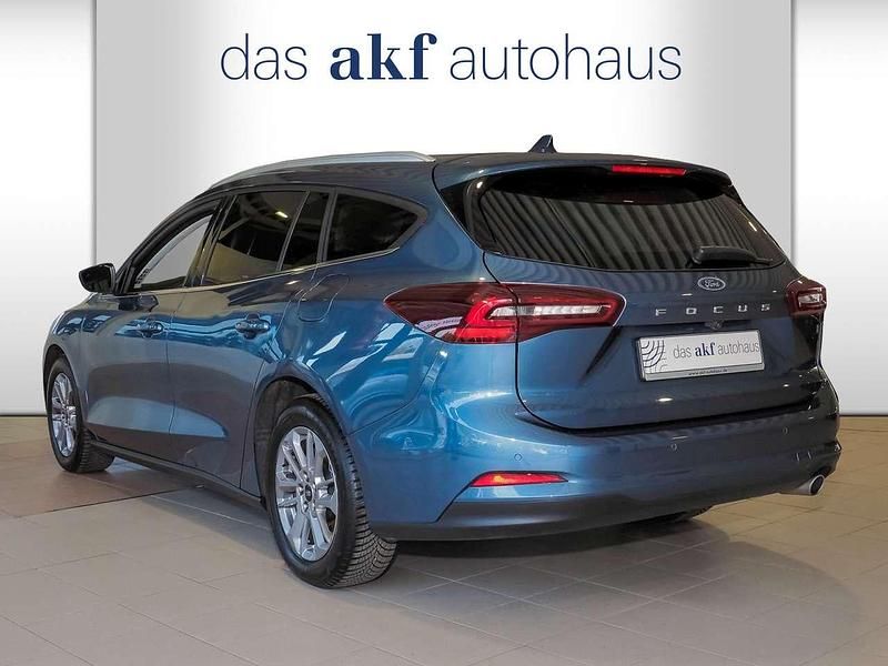 Gebraucht Ford Focus Titanium X 116 PS (85 kW) 2023 Chromablau metallic Kombi