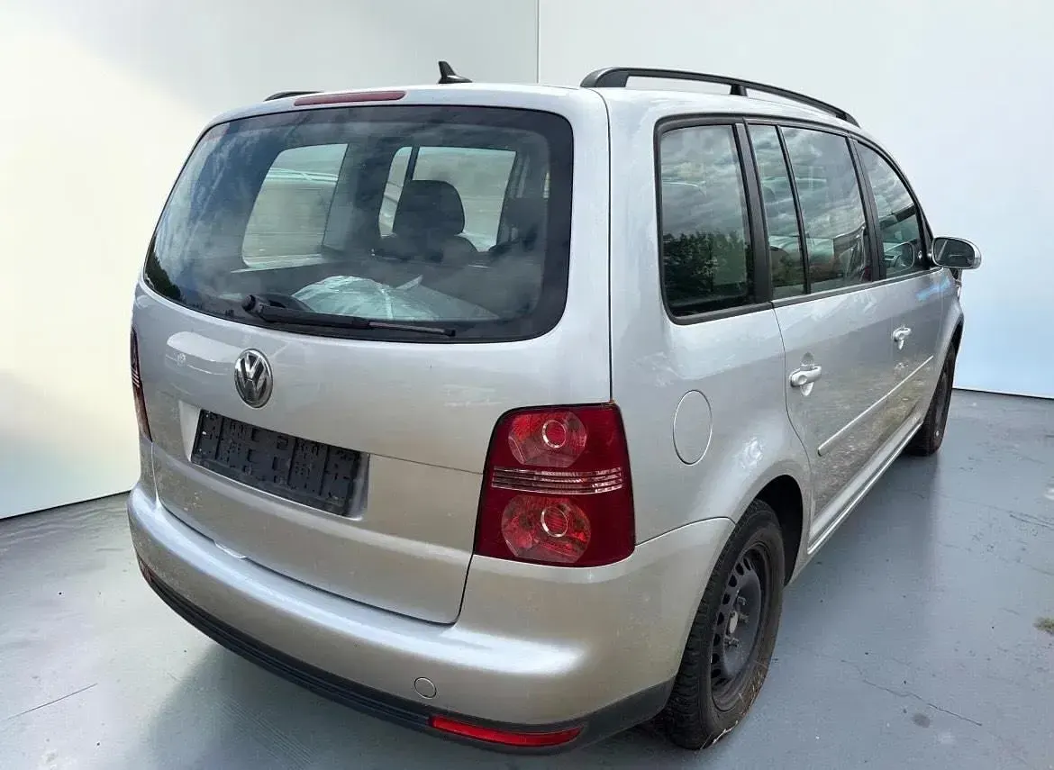 Gebraucht VW Touran Trendline 105 PS (77 kW) 2007 Grau Van / Kleinbus