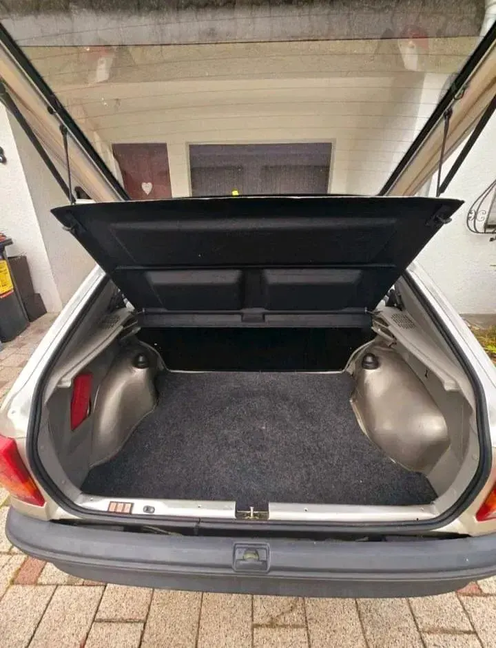 Gebraucht Opel Kadett 75 PS (55 kW) 1988 Silber Kleinwagen