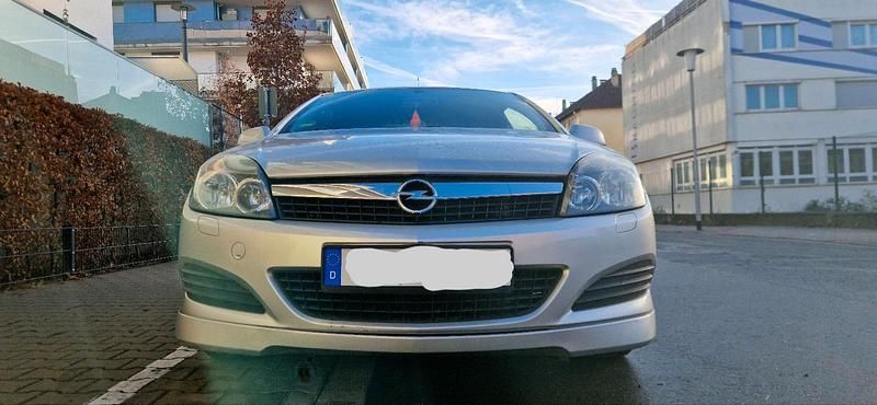Gebraucht Opel Astra GTC OPC 116 PS (85 kW) 2011 Silber Coupé