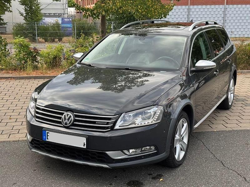 Grau Gebraucht 2013 VW Passat Alltrack Kombi | 6.800 € (Superpreis) - Bild 1/4