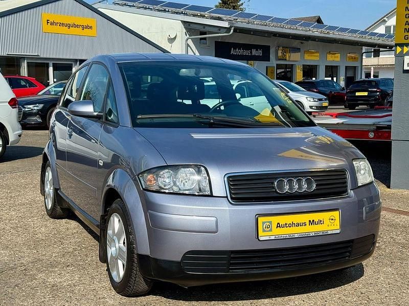 Gebraucht Audi A2 Comfort 75 PS (55 kW) 2004 Akoyasilber Kleinwagen