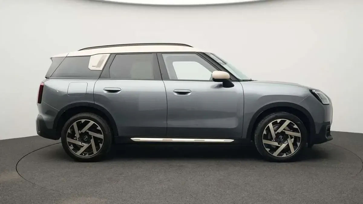 Gebraucht Mini Countryman Favoured 218 PS (160 kW) 2025 Grün SUV
