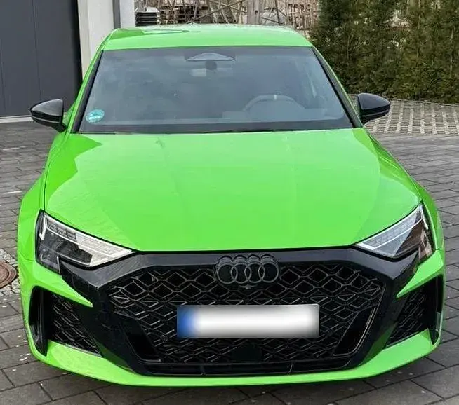Gebraucht Audi RS3 Sportback Ambiente 290 PS (213 kW) 2025 Grün Kleinwagen