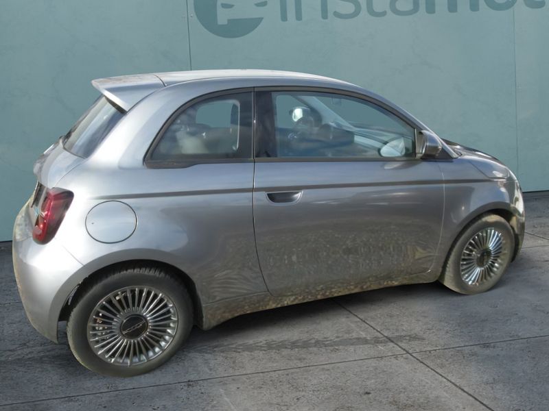 Gebraucht Fiat 500e Icon 86 kW (118 PS) 2022 Schwarz Limousine