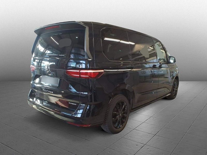 Gebraucht VW Multivan Life 218 PS (160 kW) 2023 Deep black perleffekt Van