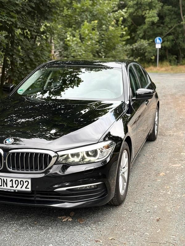 Schwarz Gebraucht 2020 BMW 530 Limousine | 29.999 € (Superpreis) - Bild 1/4