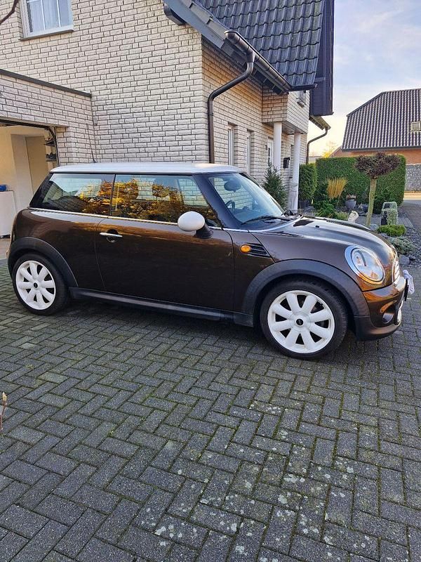 Braun Gebraucht 2011 Mini Cooper Kleinwagen | 5.400 € (Superpreis) - Bild 1/4