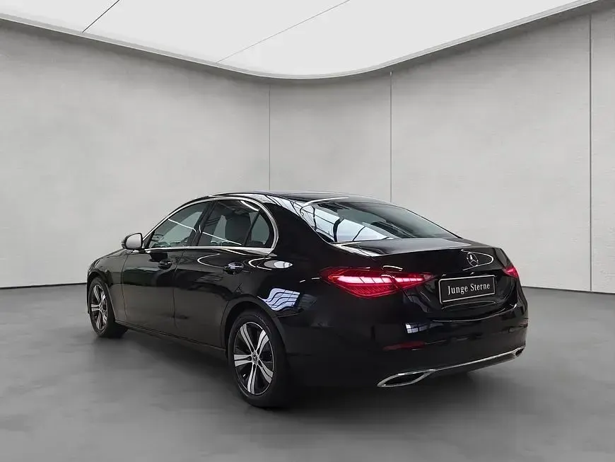 Gebraucht Mercedes C180 Advanced 170 PS (125 kW) 2024 Obsidianschwarz metallic Limousine