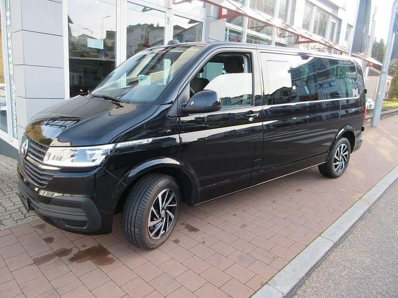 Gebraucht VW Caravelle 150 PS (110 kW) 2022 Deep black perl Van / Kleinbus