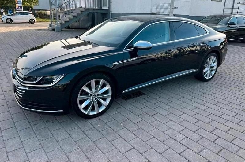 Schwarz Gebraucht 2017 VW Arteon Elegance Limousine | 20.600 € (Fairer Preis) - Bild 1/4