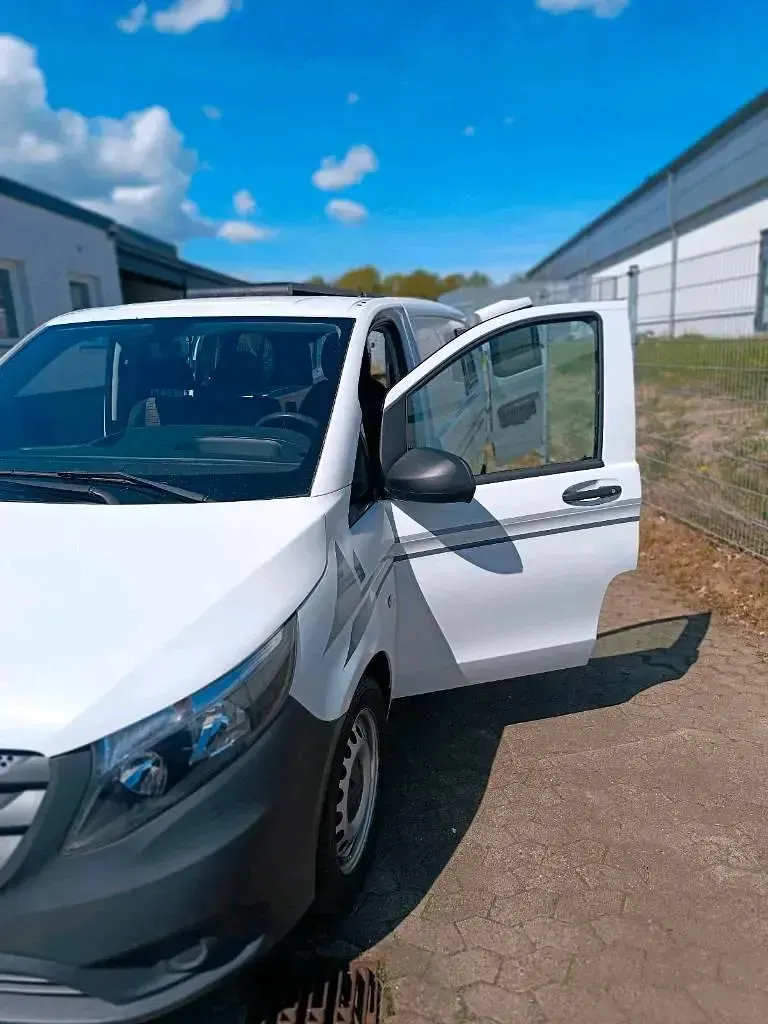 Gebraucht Mercedes Vito 190 PS (139 kW) 2017 Weiß Van