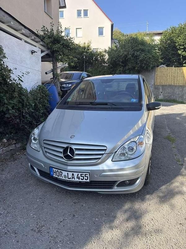 Gebraucht 2006 Mercedes B170 Van / Kleinbus | 3.000 € (Guter Preis) - Bild 1/4