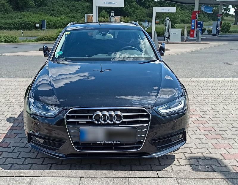 Second-hand Audi A4 2014 Negru Break
