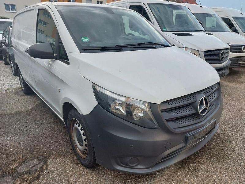 Gebraucht Mercedes Vito 114 PS (83 kW) 2019 Weiß Van