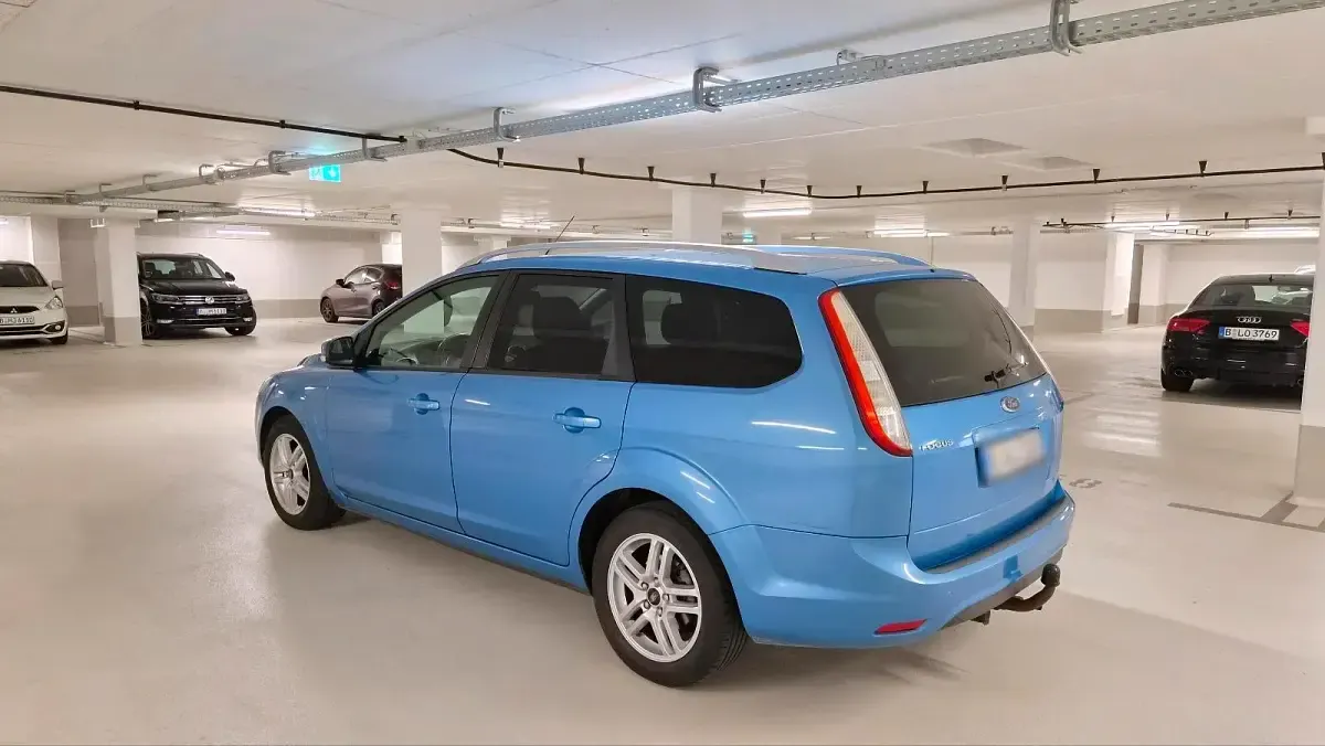 Gebraucht Ford Focus Style 101 PS (74 kW) 2008 Blau Kombi
