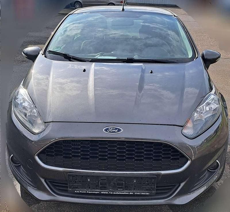 Andere außenfarben Gebraucht 2017 Ford Fiesta Trend Kleinwagen | 9.700 € (Guter Preis) - Bild 1/4