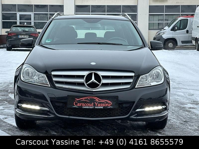 Gebraucht Mercedes C200 184 PS (135 kW) 2013 Schwarz Kombi