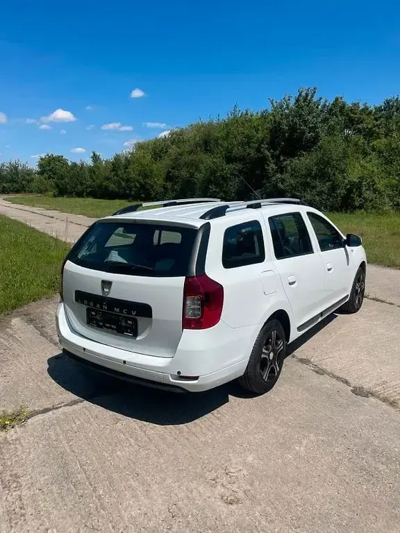 Gebraucht Dacia Logan MCV Lauréate 90 PS (66 kW) 2016 Weiß Kombi