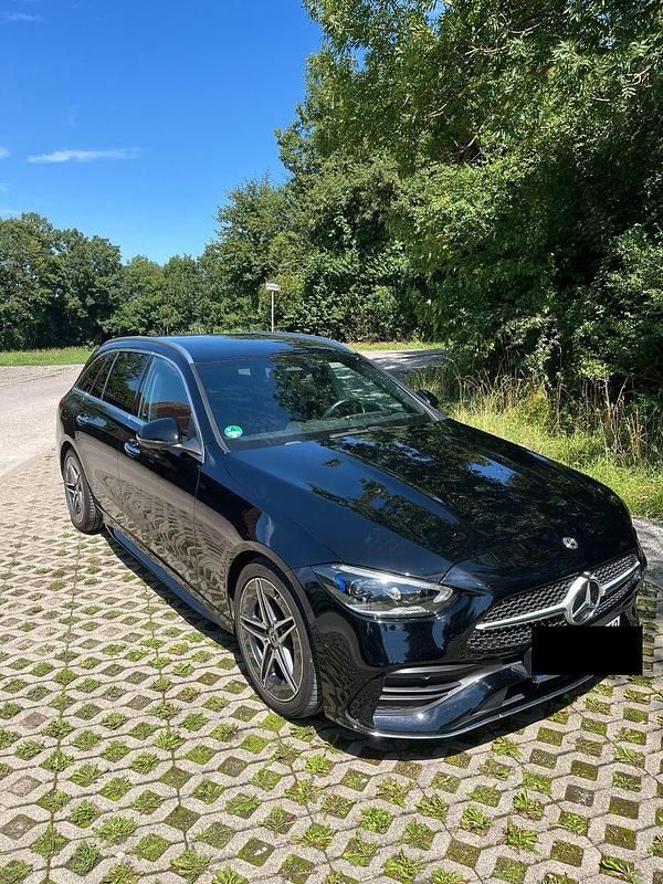 Schwarz Gebraucht 2021 Mercedes C200 AMG Kombi | 32.400 € (Etwas zu teuer) - Bild 1/4