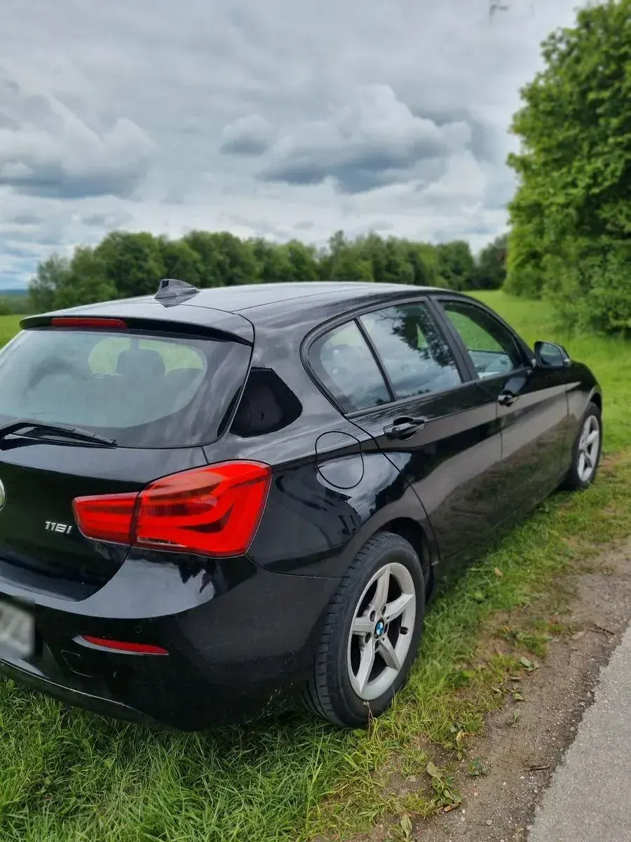 Gebraucht BMW 116 109 PS (80 kW) 2016 Schwarz Kleinwagen