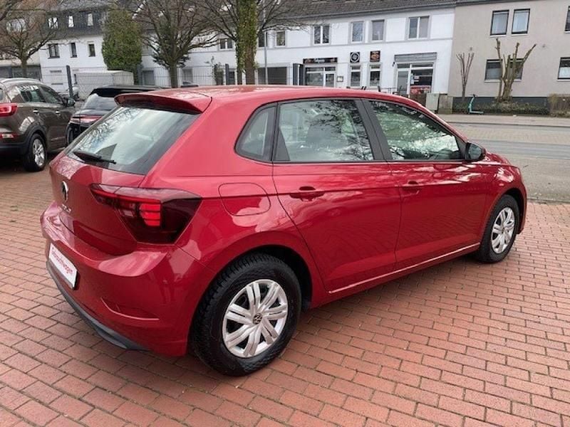 Gebraucht VW Polo Life 80 PS (58 kW) 2022 Kings red metallic (metallic) Kleinwagen