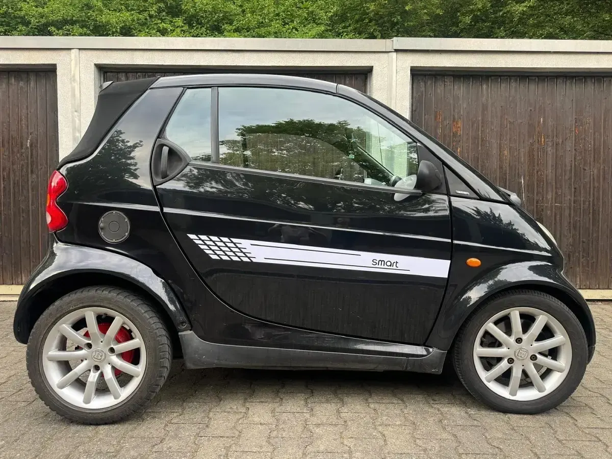 Usata Smart ForTwo Cabrio 55 CV (40 kW) 2001 Nero Cabrio