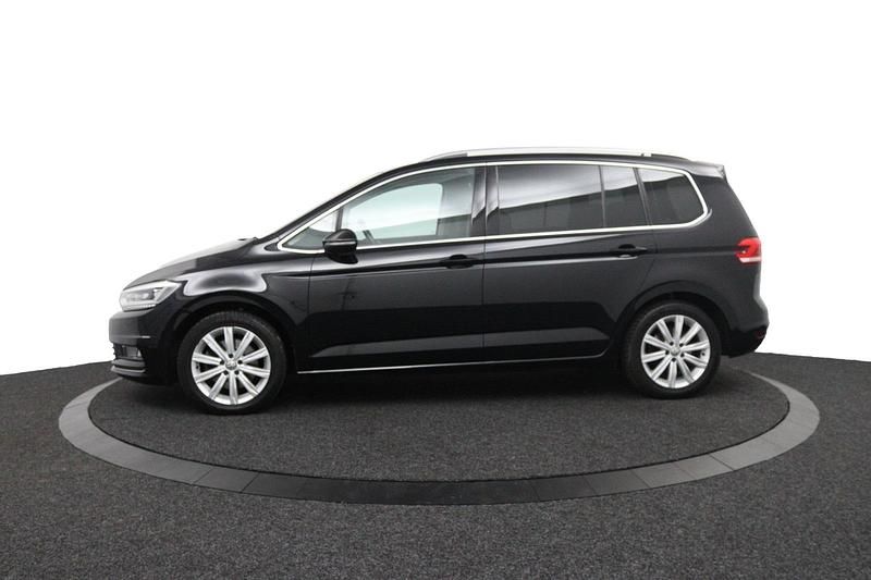 Gebraucht VW Touran 190 PS (139 kW) 2016 Schwarz Van / Kleinbus