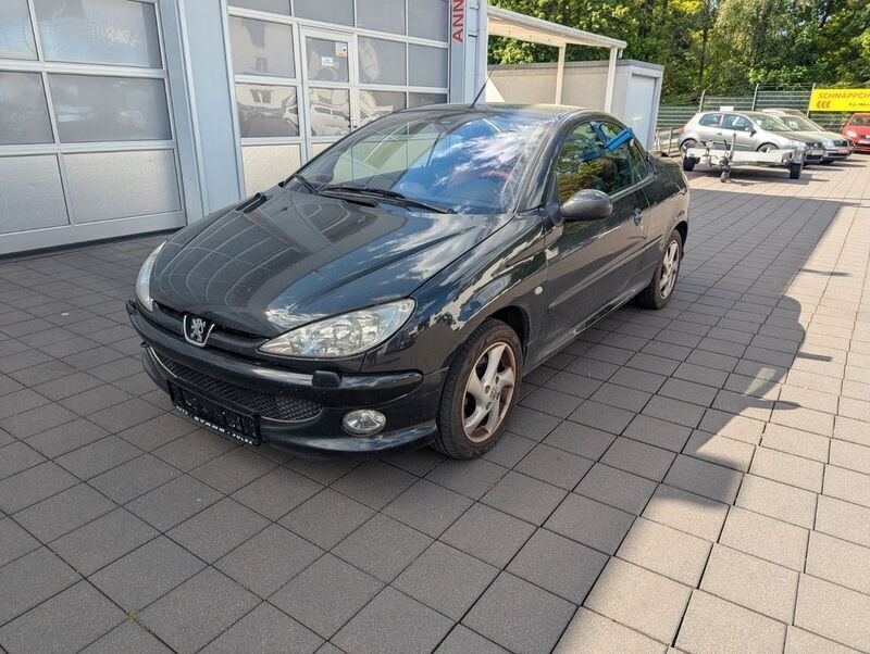 Schwarz Gebraucht 2004 Peugeot 206 CC Cabrio | 2.790 € (Etwas zu teuer) - Bild 1/4