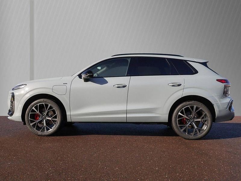 Gebraucht Audi Q3 Sport 272 PS (200 kW) 2025 Pfeilgrau perleffekt SUV