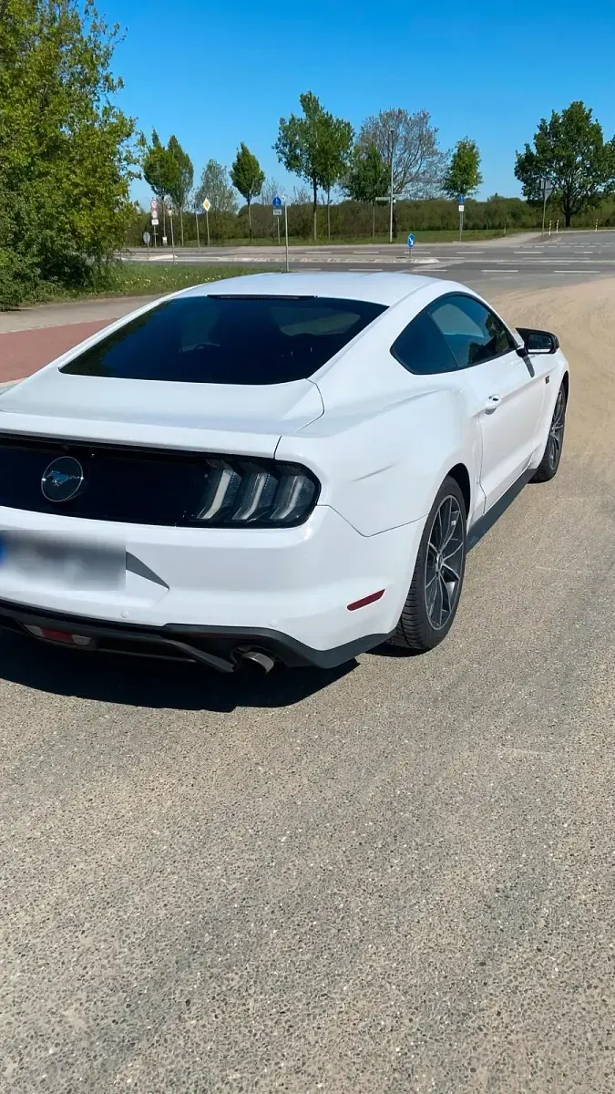 Gebraucht Ford Mustang 317 PS (233 kW) 2018 Weiß Coupé