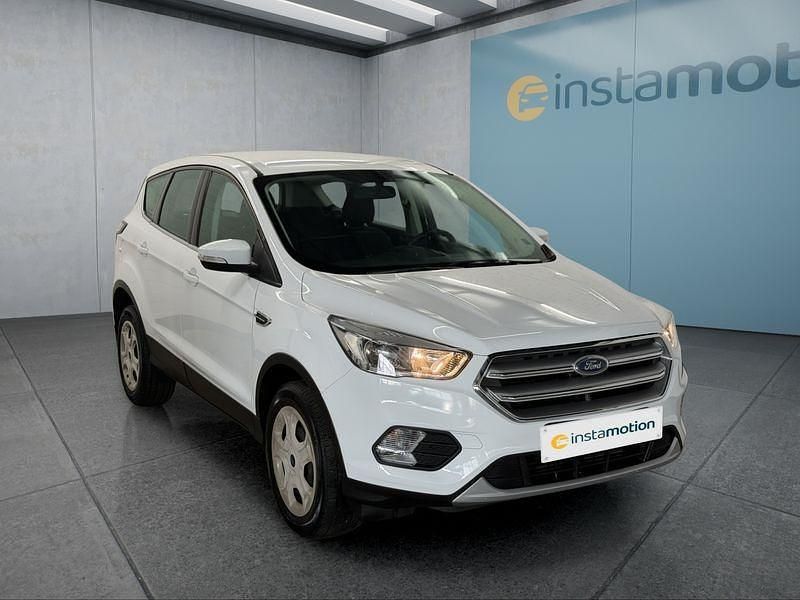 Usado Ford Kuga 120 HP (88 kW) 2019 Andere SUV