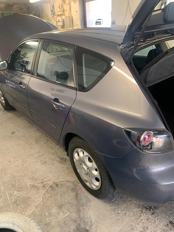 Gebraucht Mazda 3 85 PS (62 kW) 2006 Grau Kleinwagen