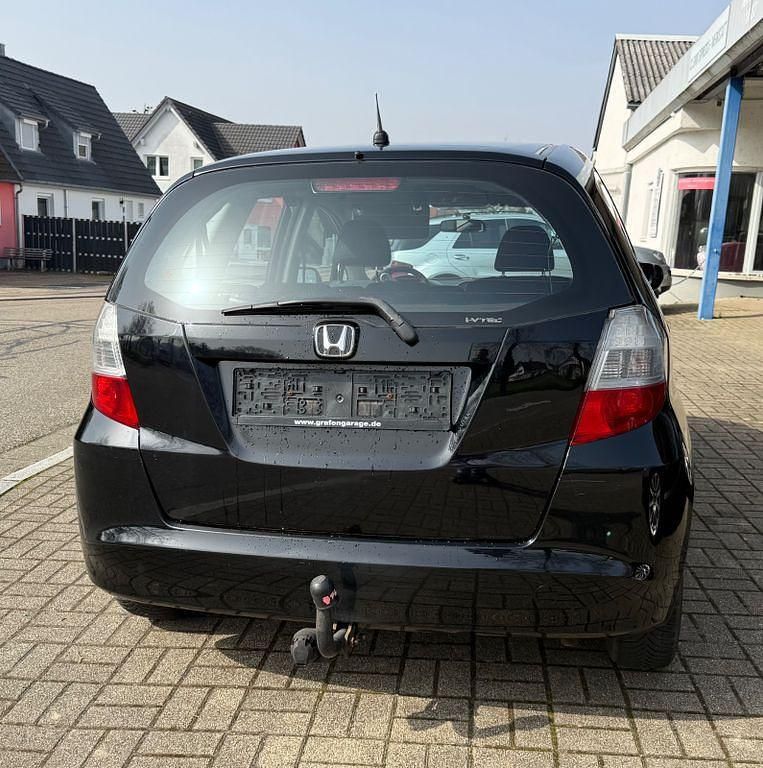 Gebraucht Honda Jazz Trend 90 PS (66 kW) 2010 Schwarz Kleinwagen