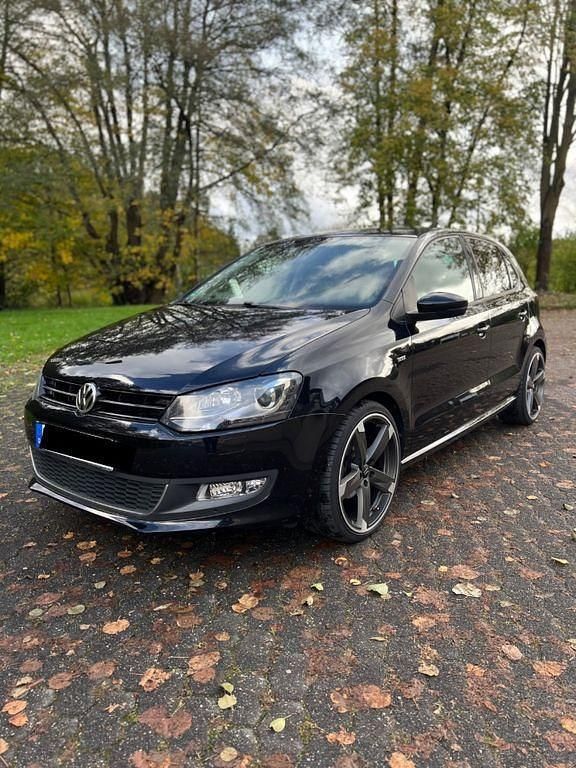 Schwarz Gebraucht 2014 VW Polo Life Limousine | 7.999 € (Fairer Preis) - Bild 1/4