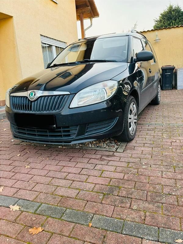 Schwarz Gebraucht 2012 Skoda Roomster Van / Kleinbus | 5.500 € (Fairer Preis) - Bild 1/4