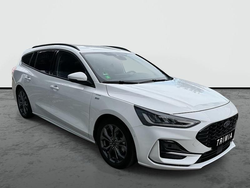 Gebraucht Ford Focus ST-Line X 155 PS (114 kW) 2024 Weiß Limousine