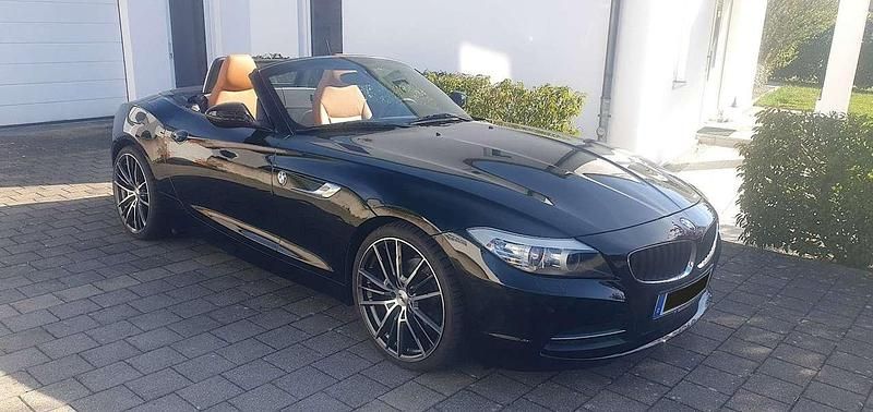 Schwarz Gebraucht 2013 BMW Z4 Comfort Edition Cabrio | 20.450 € (Fairer Preis) - Bild 1/4