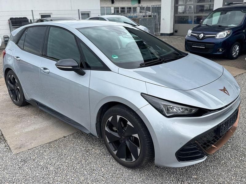 Silber Gebraucht 2023 Cupra Born Kleinwagen | 24.499 € (Guter Preis) - Bild 1/4