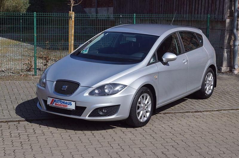 Gebraucht Seat Leon Copa 125 PS (91 kW) 2012 Silber Limousine