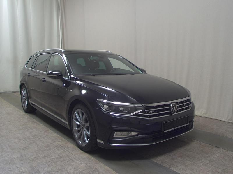Gebraucht VW Passat R-line 200 PS (147 kW) 2022 Schwarz Kombi