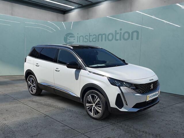 Weiß Gebraucht 2024 Peugeot 5008 Allure Van / Kleinbus | 37.390 € (Fairer Preis) - Bild 1/2