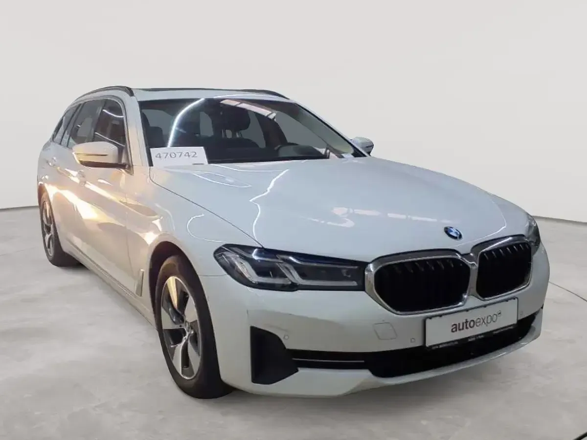 Gebraucht BMW 520 Sport Line 190 PS (139 kW) 2023 Limousine